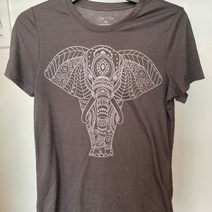 Cute elephant T-shirt!!